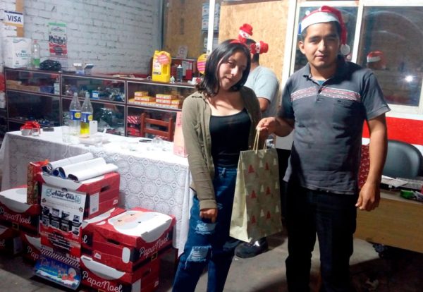 Compartir navideño Auto Gas Center Company 2019